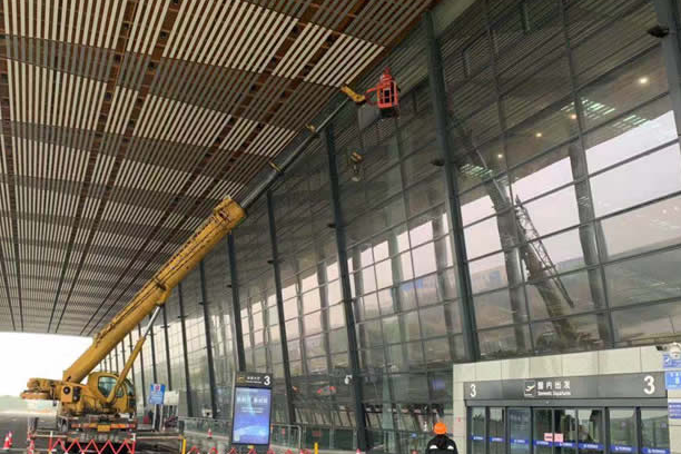 净潭乡玻璃幕墙维护和保养